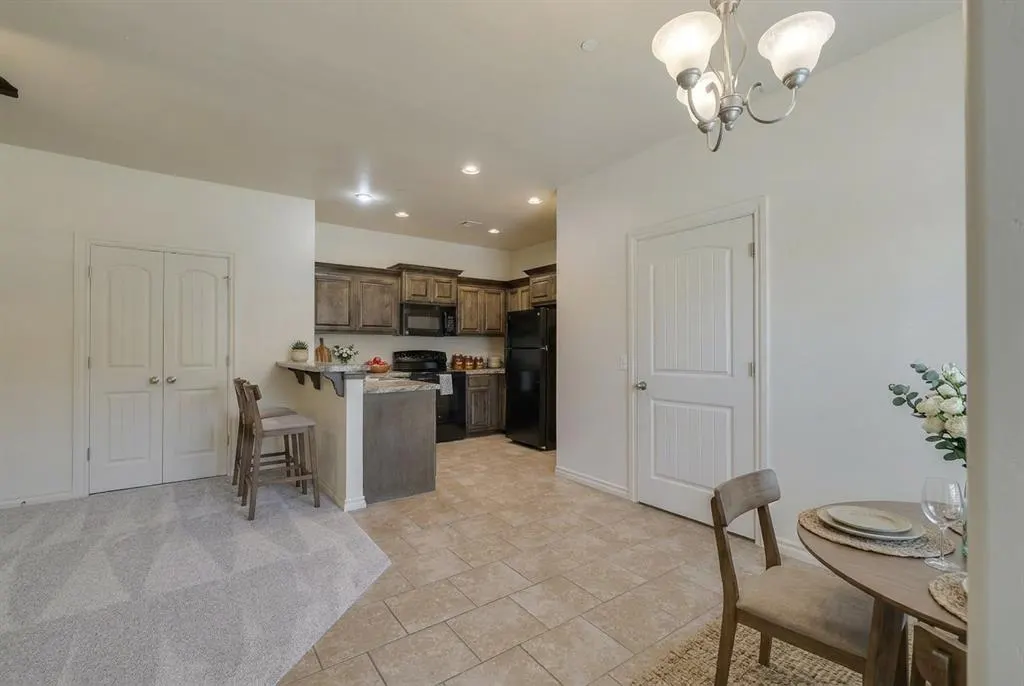 Photo 11 — 909 SW 92nd Street, Oklahoma City, OK 73139