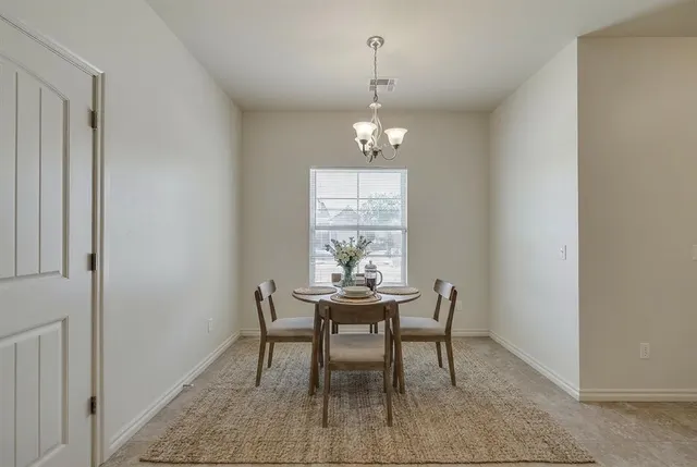 Photo 6 — 909 SW 92nd Street, Oklahoma City, OK 73139