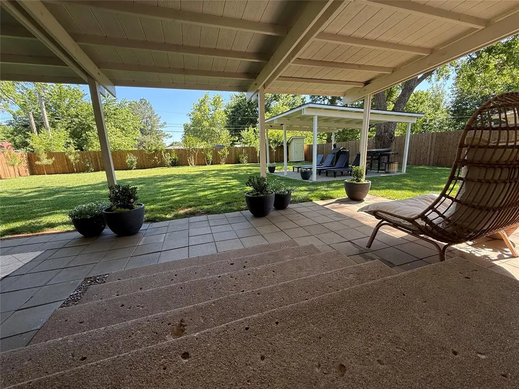Photo 8 — 2011 W 10th Avenue, Stillwater, OK 74074