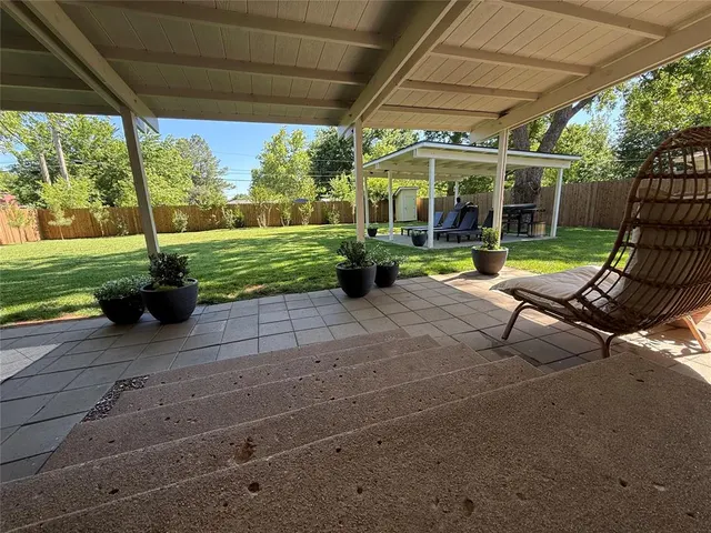 Photo 8 — 2011 W 10th Avenue, Stillwater, OK 74074