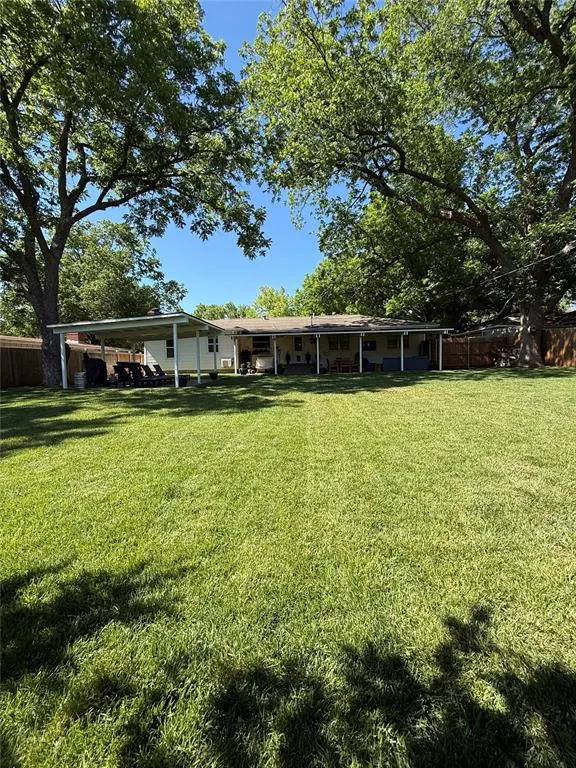 Photo 16 — 2011 W 10th Avenue, Stillwater, OK 74074