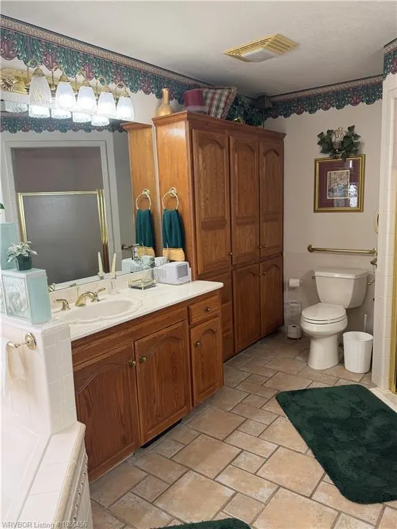 Photo 34 — 3809 Kings Court, Oklahoma City, OK 73121
