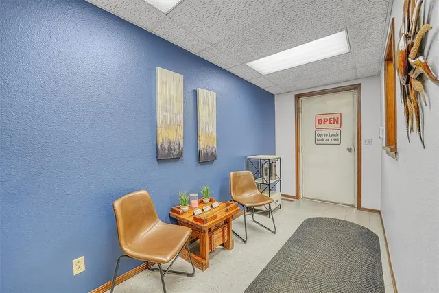 Photo 5 — 301 W 12th Street, Elk City, OK 73644