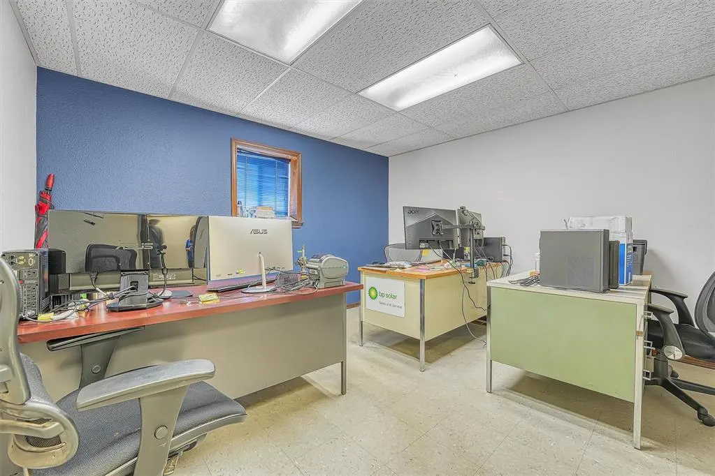 Photo 10 — 301 W 12th Street, Elk City, OK 73644