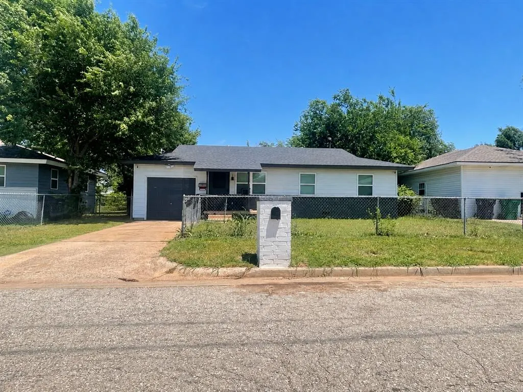 Front exterior — 7212 Sears Terrace, Oklahoma City, OK 73149