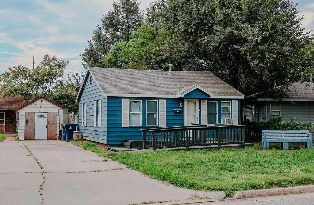 Photo 3 — 938 SW 58 Street Address : 938 1/2  (rear), Oklahoma City, OK 73109