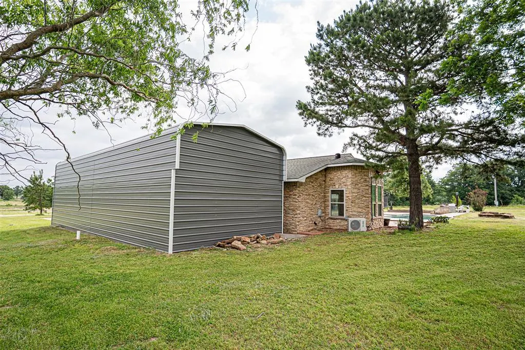 Photo 37 — 25189 N Wilson Road, Henryetta, OK 74437