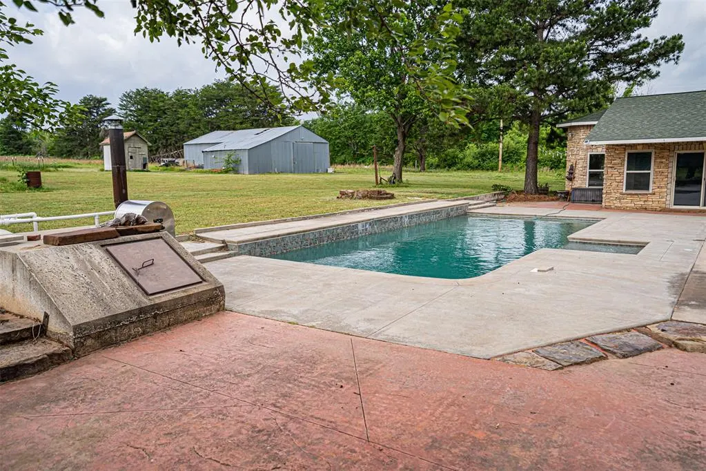 Photo 39 — 25189 N Wilson Road, Henryetta, OK 74437