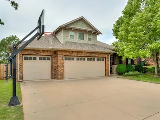 Sold home at 615 Napol Avenue