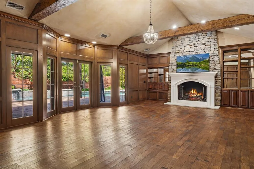 Photo 4 — 1603 Dorchester Drive, Nichols Hills, OK 73120