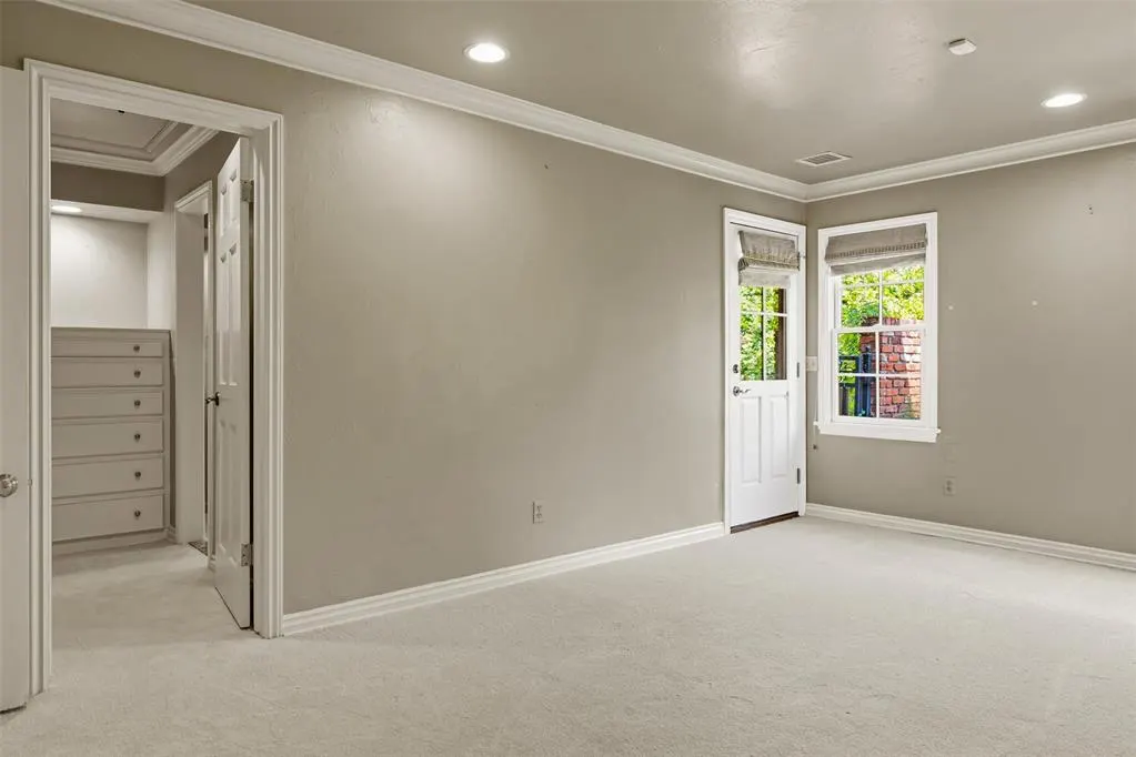Photo 11 — 1603 Dorchester Drive, Nichols Hills, OK 73120