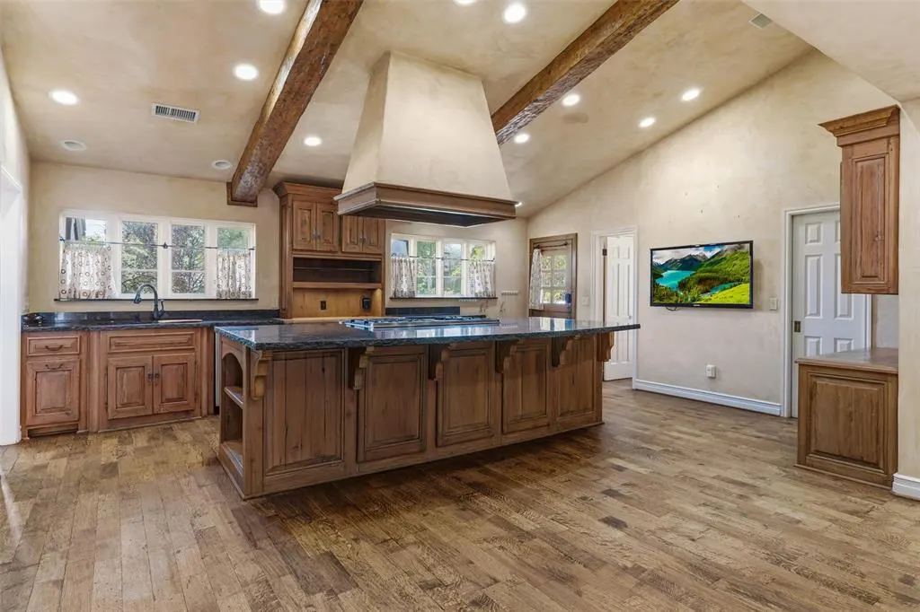 Photo 17 — 1603 Dorchester Drive, Nichols Hills, OK 73120