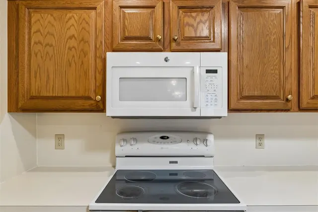 Photo 8 — 6424 Masons Drive, Oklahoma City, OK 73142