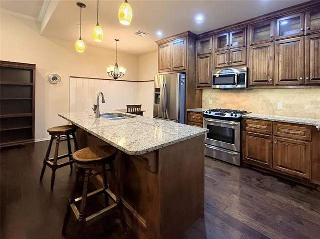 Photo 5 — 401 Outer Banks Way, Edmond, OK 73034
