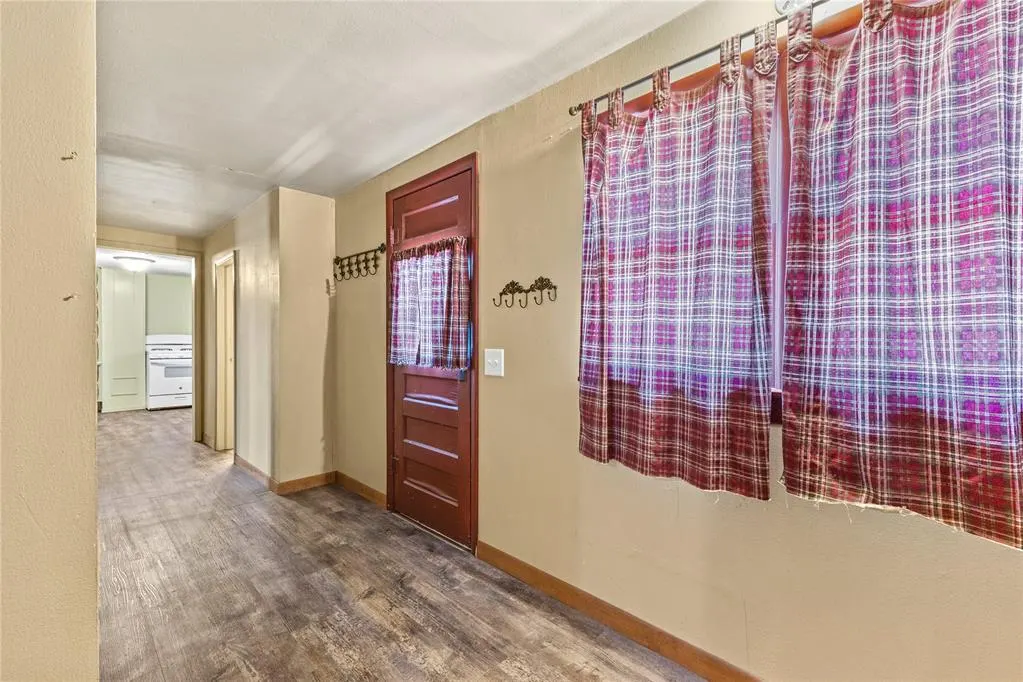 Photo 26 — 212 E 3rd Street, Hydro, OK 73048