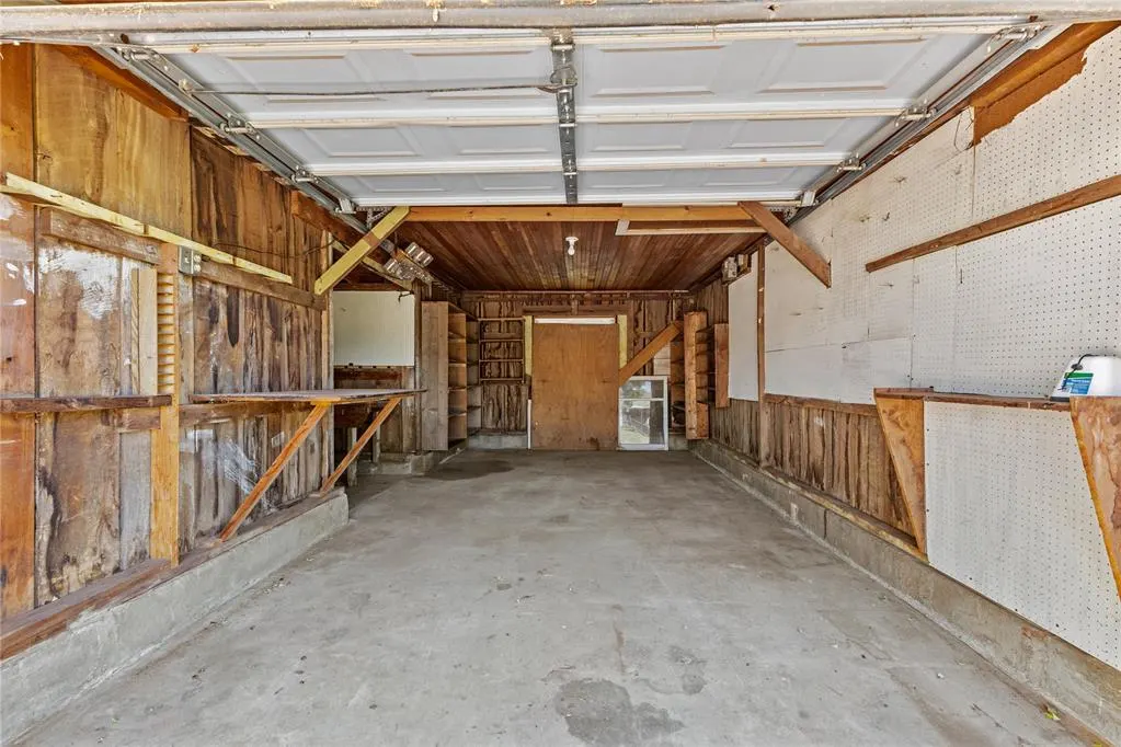 Photo 30 — 212 E 3rd Street, Hydro, OK 73048