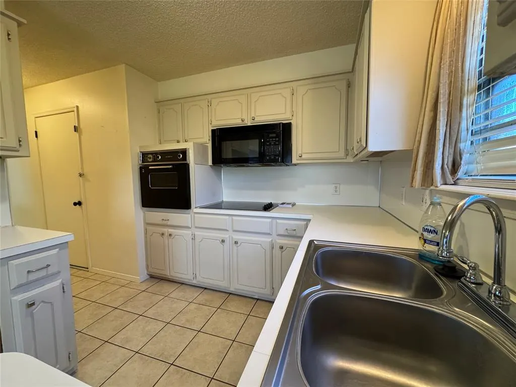 Photo 10 — 1004 Kimberly Court, Seminole, OK 74868