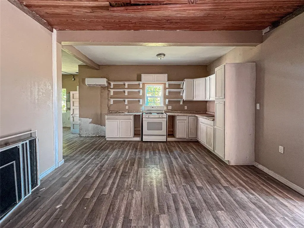 Photo 8 — 312 W C Street, Alex, OK 73002