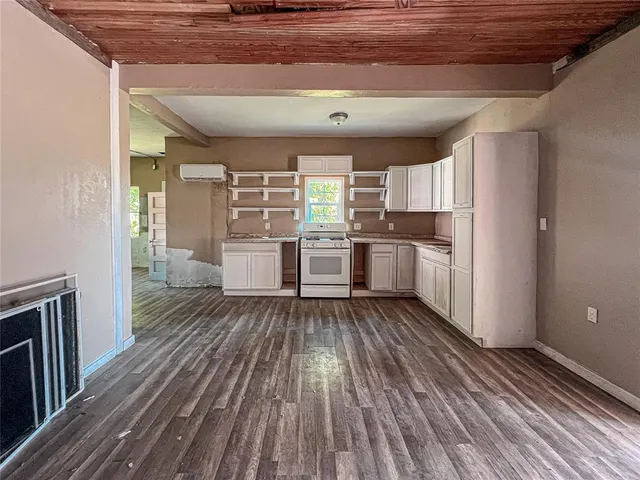 Photo 8 — 312 W C Street, Alex, OK 73002