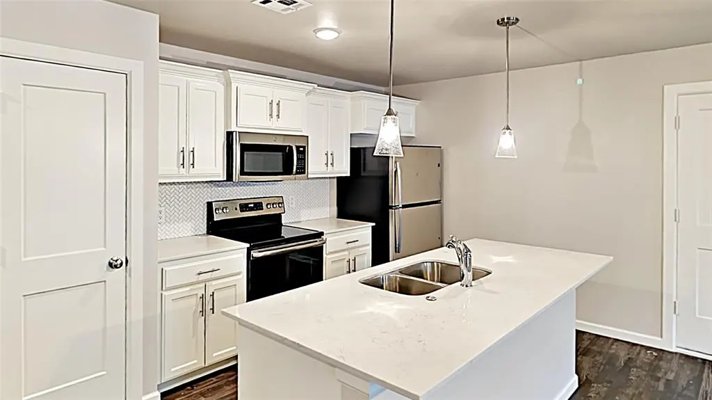 Photo 6 — 4920 Avion Court, Oklahoma City, OK 73135