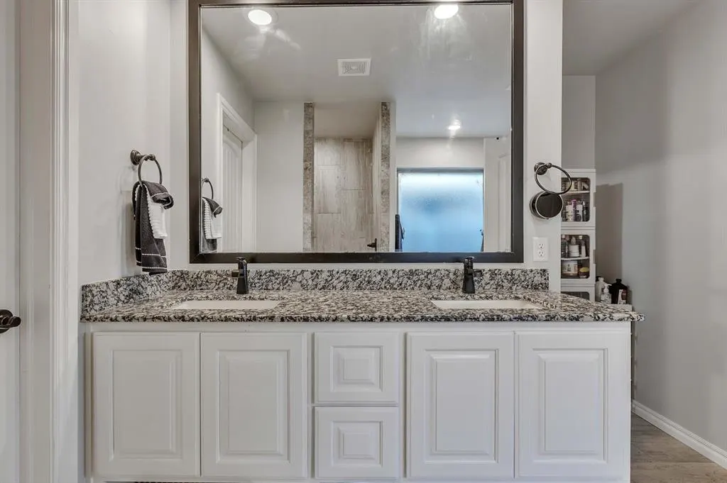 Photo 13 — 9221 NW 91st Street, Yukon, OK 73099