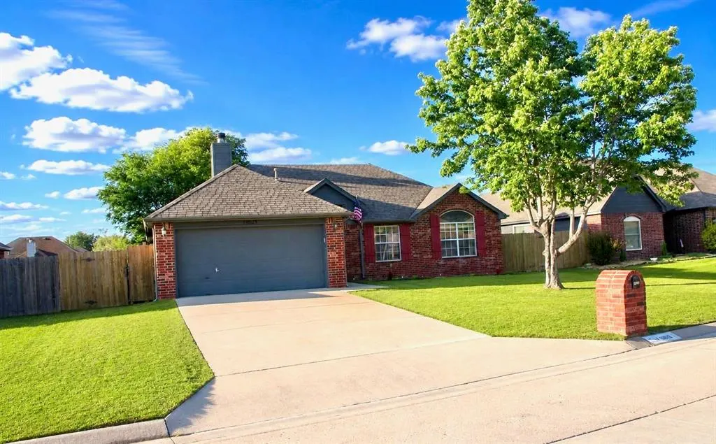 Front exterior — 19613 E 39th Street, Broken Arrow, OK 74014