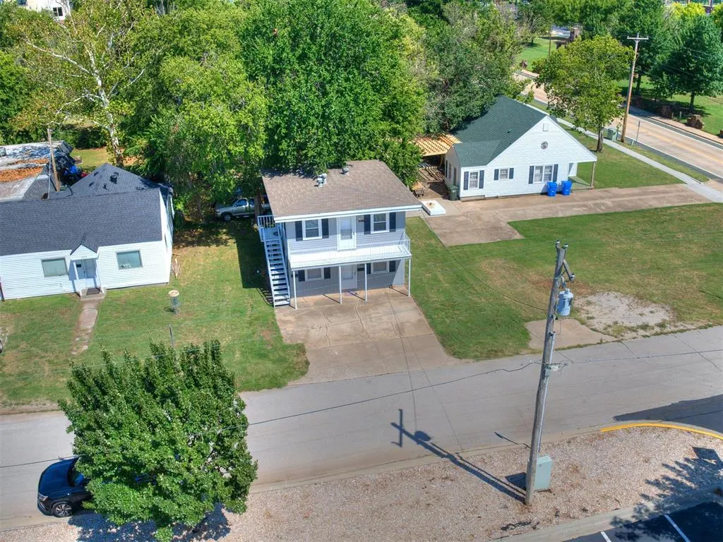 Photo 11 — 203 E Brooks Avenue, Norman, OK 73069