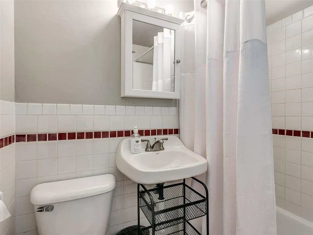 Photo 25 — 203 E Brooks Avenue, Norman, OK 73069