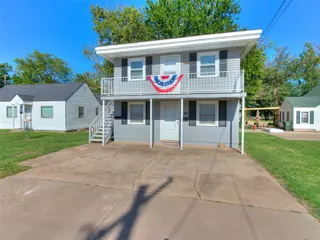 Sold home at 203 E Brooks Avenue