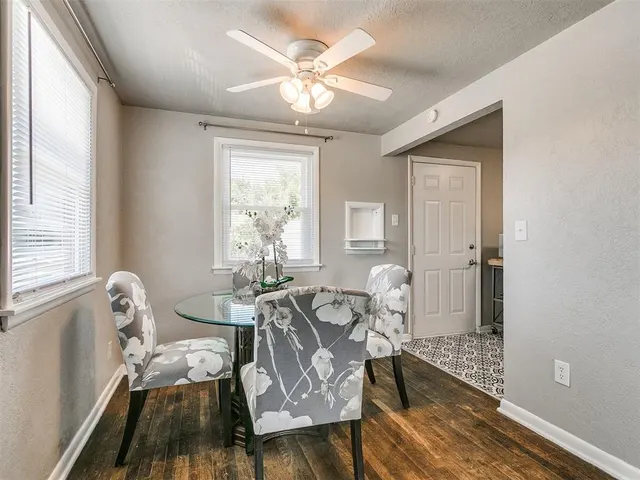 Photo 6 — 203 E Brooks Avenue, Norman, OK 73069