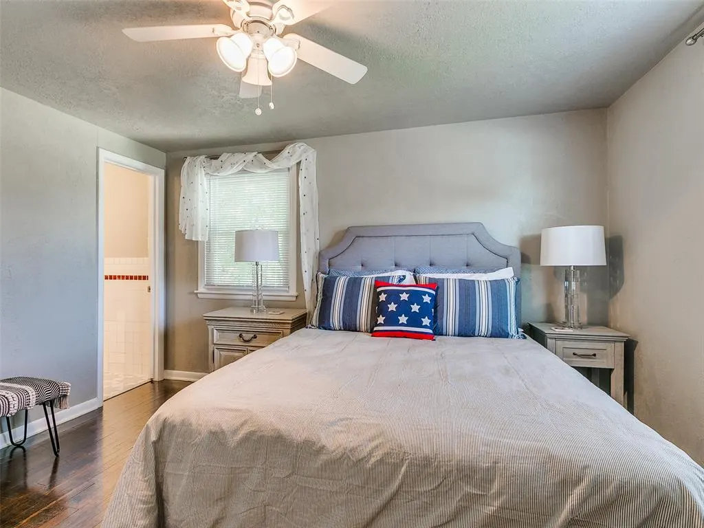 Photo 7 — 203 E Brooks Avenue, Norman, OK 73069