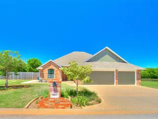 Sold home at 807 W Abi Road