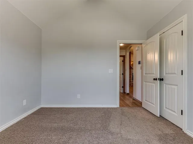 Photo 6 — 807 W Abi Road, Washington, OK 73093