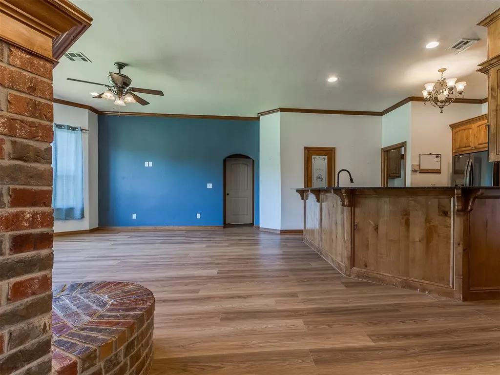 Photo 15 — 807 W Abi Road, Washington, OK 73093
