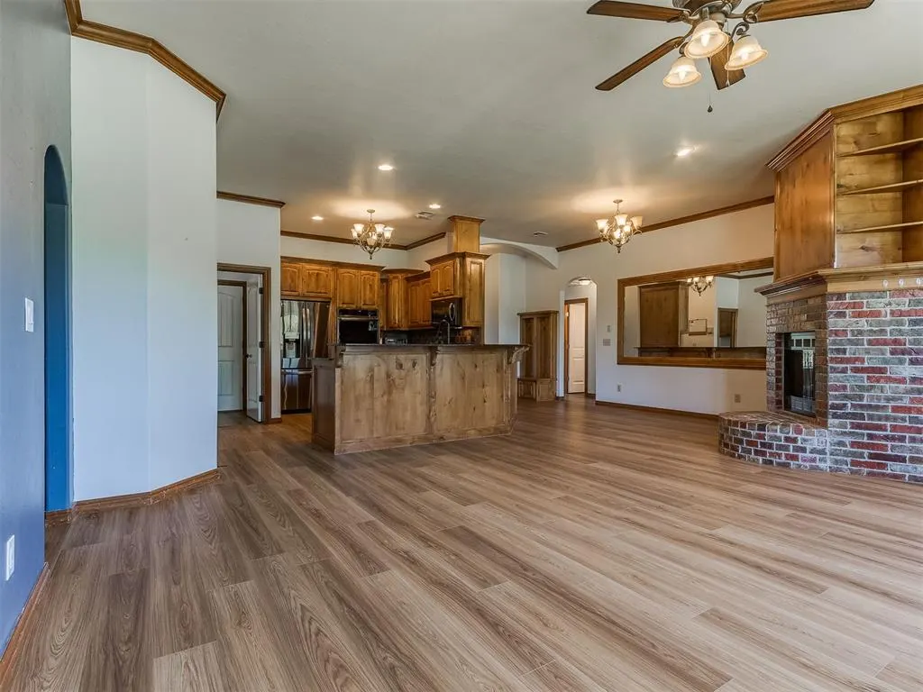Photo 19 — 807 W Abi Road, Washington, OK 73093