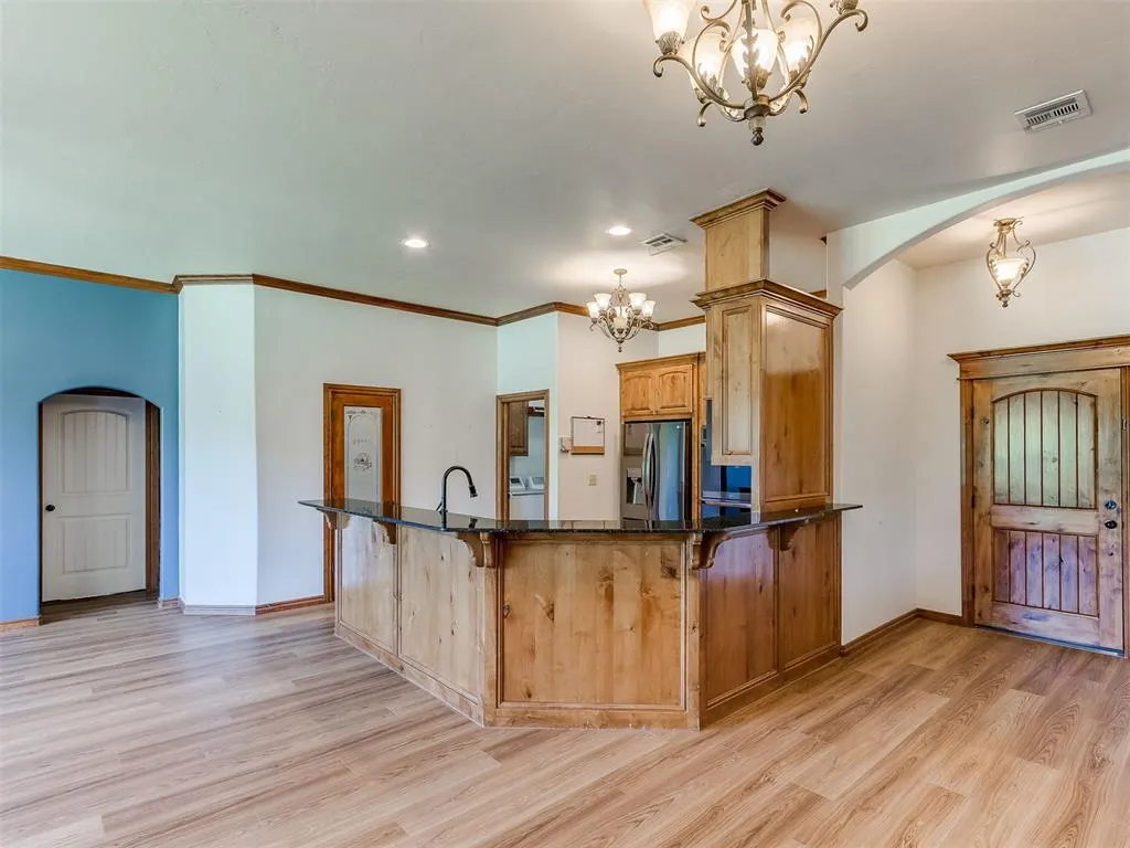 Photo 23 — 807 W Abi Road, Washington, OK 73093