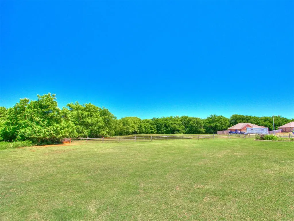 Photo 45 — 807 W Abi Road, Washington, OK 73093
