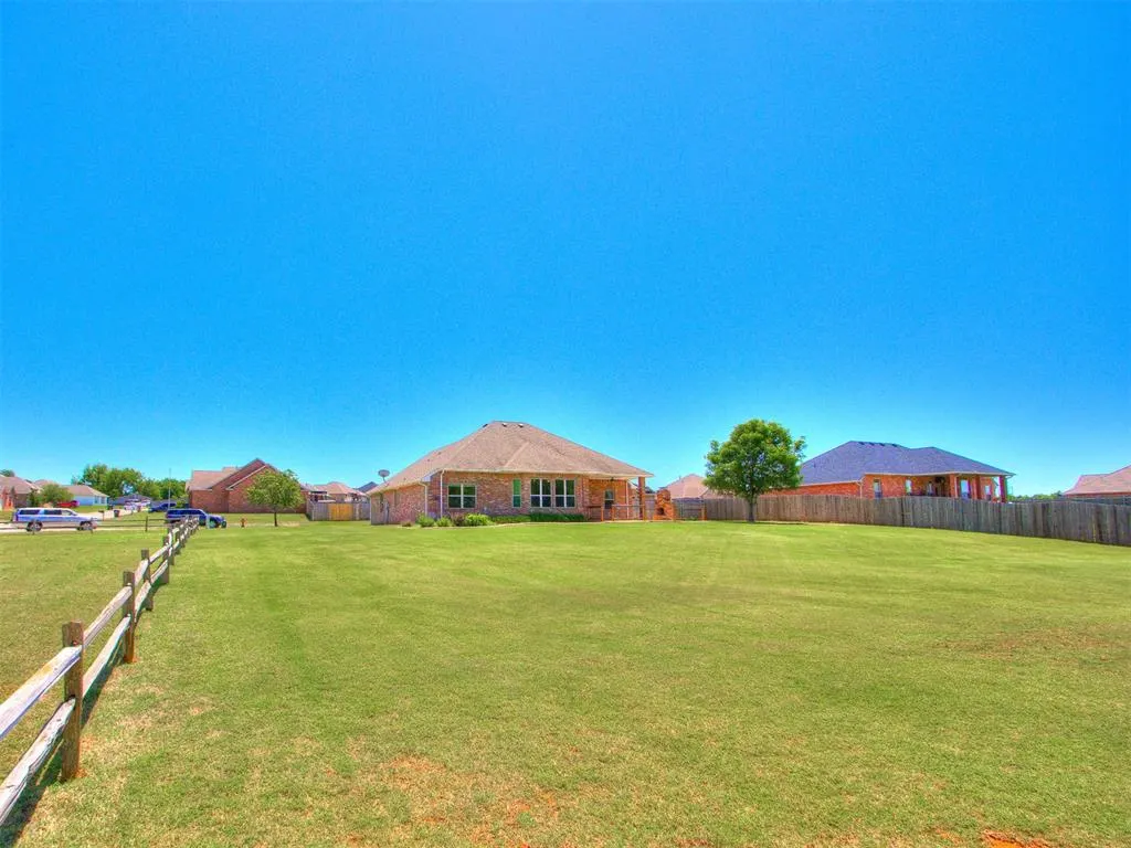 Photo 46 — 807 W Abi Road, Washington, OK 73093