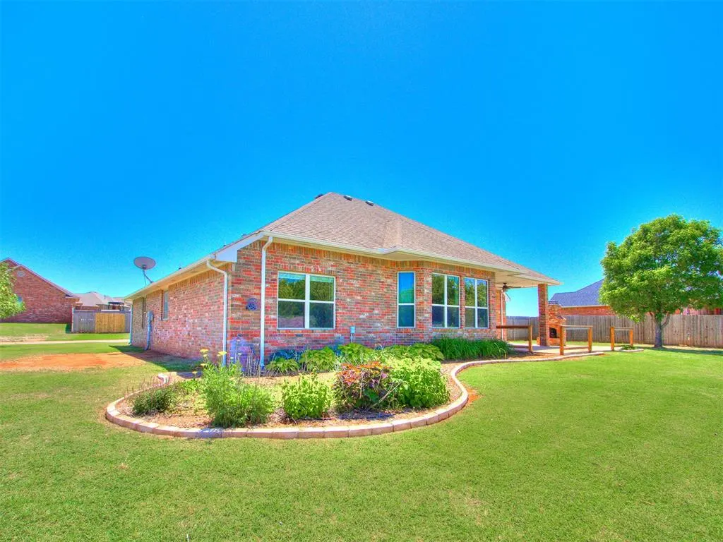 Photo 47 — 807 W Abi Road, Washington, OK 73093