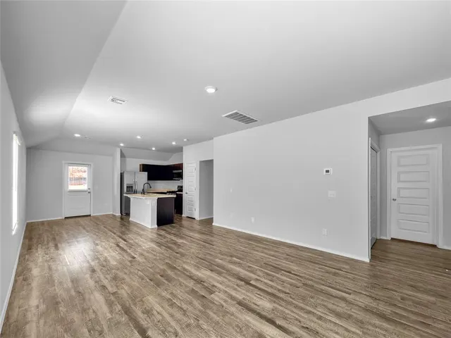Photo 6 — 1211 Clydesdale Drive, Guthrie, OK 73044