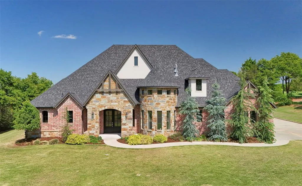 Photo 2 — 9908 Jamie Way, Choctaw, OK 73020