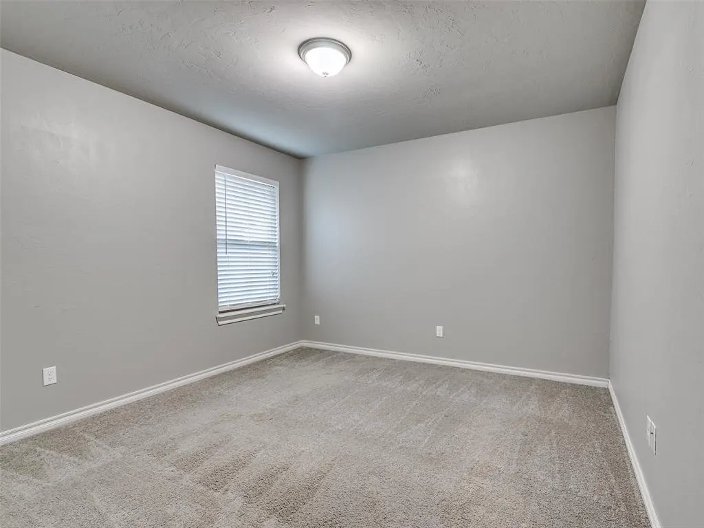 Photo 13 — 12712 NW 5th Street, Yukon, OK 73099