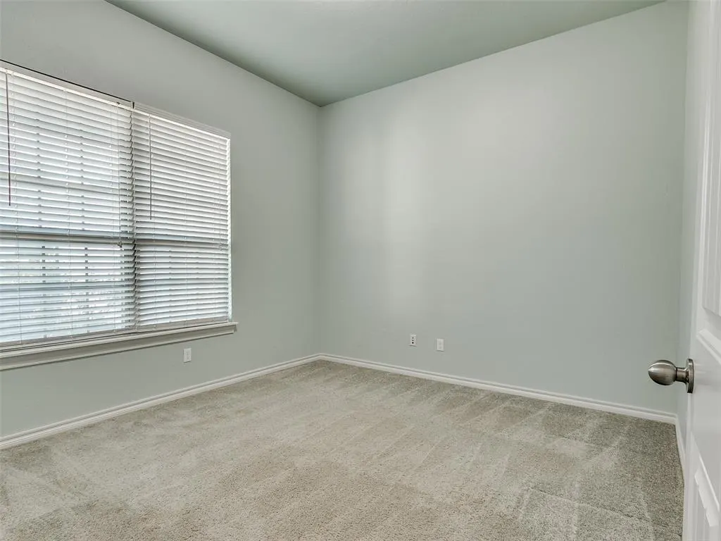 Photo 19 — 12712 NW 5th Street, Yukon, OK 73099