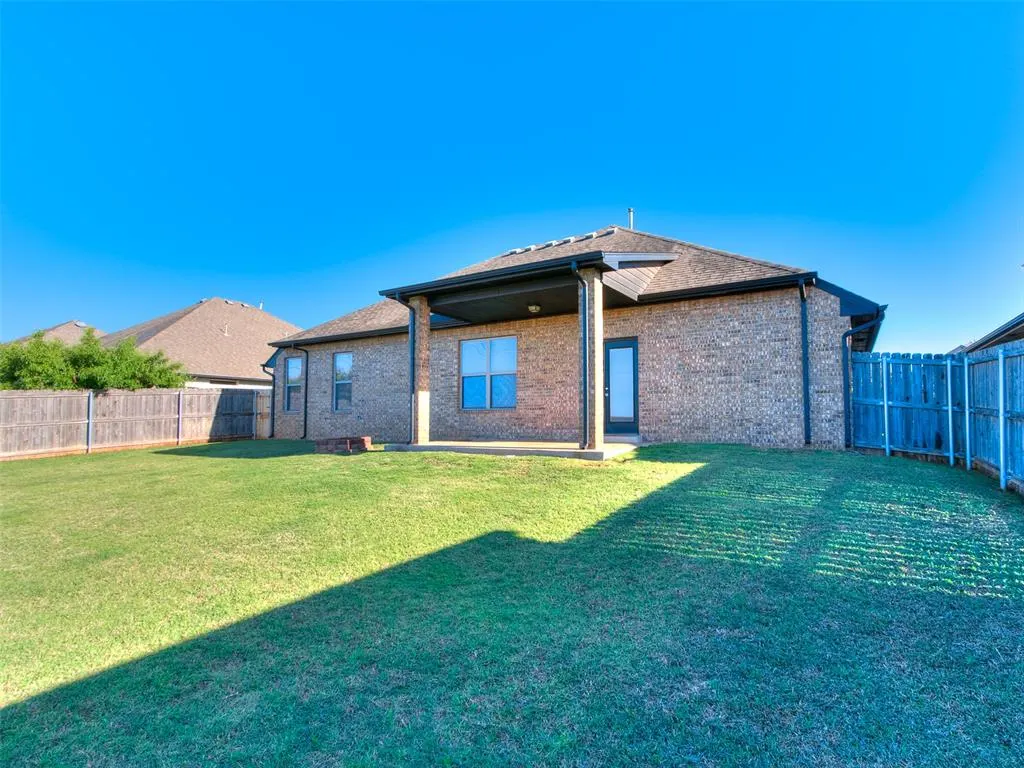 Photo 21 — 12712 NW 5th Street, Yukon, OK 73099