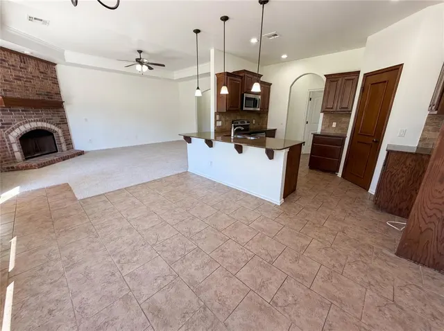 Photo 2 — 1771 Silks Terrace, Guthrie, OK 73044