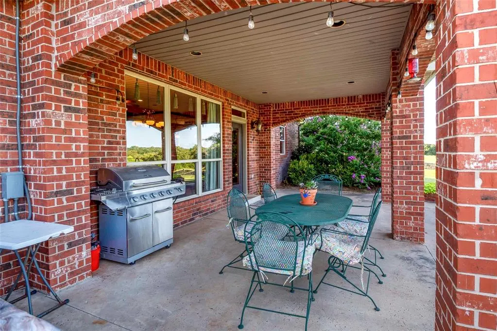 Photo 8 — 880014 S Carey Lane, Chandler, OK 74834