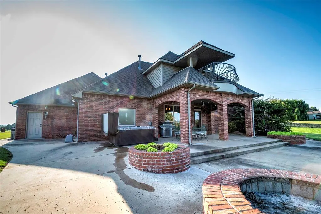 Photo 9 — 880014 S Carey Lane, Chandler, OK 74834