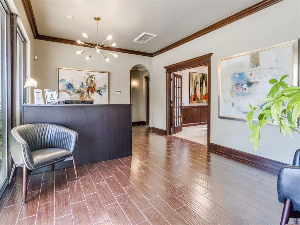 Photo 12 — 2425 Wilcox Drive, Norman, OK 73069