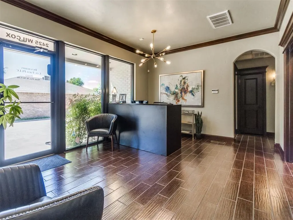 Photo 13 — 2425 Wilcox Drive, Norman, OK 73069