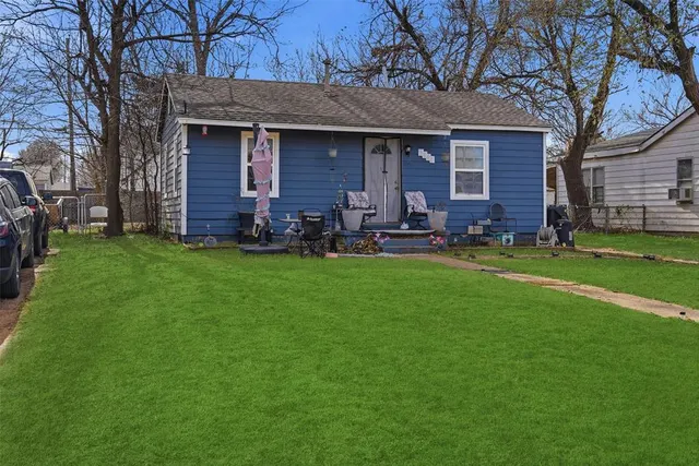 Photo 2 — 3808 SW 41st Street, Oklahoma City, OK 73119